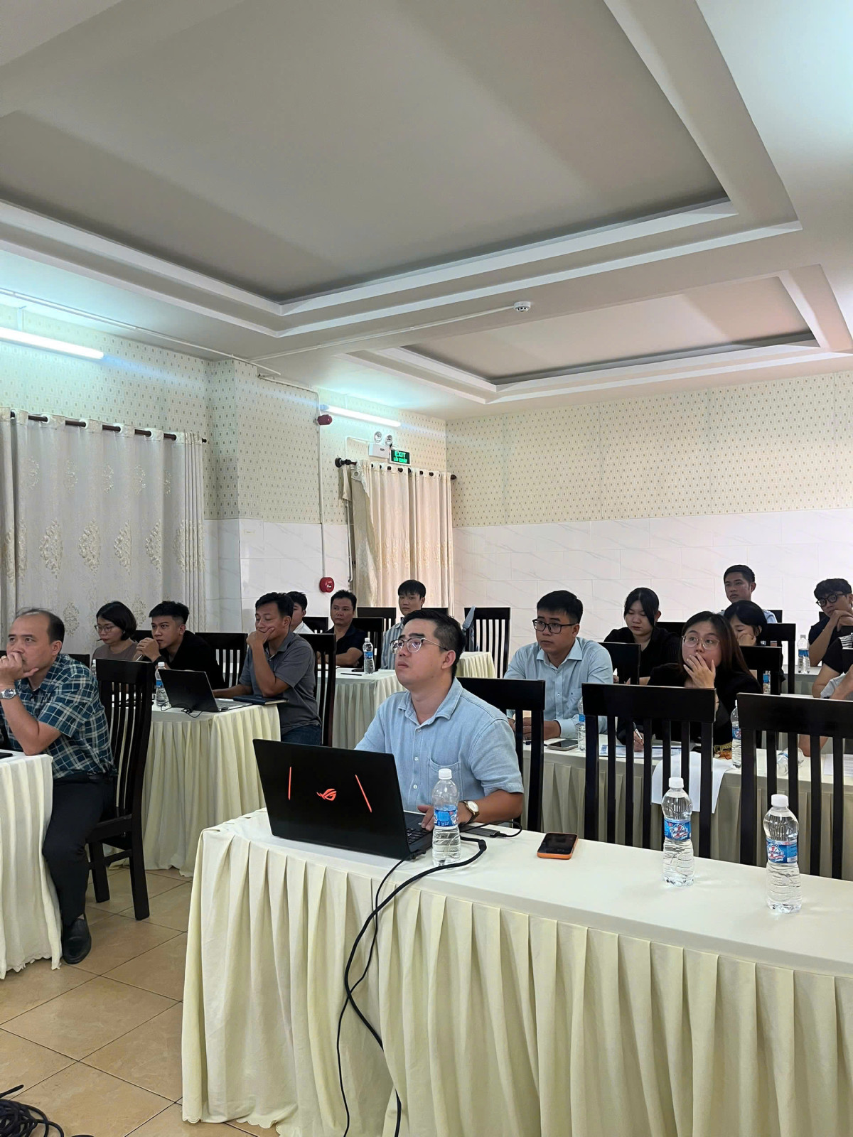 CHẤN HƯNG TỔ CHỨC ĐÀO TẠO NỘI BỘ CHUYÊN ĐỀ “QUẢN LÝ HỢP ĐỒNG EPC”
